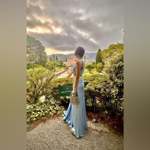 NEW MAC DUGGAL ONE SHOULDER EMBELLISHED SATIN GOWN IN POWDER BLUE  SIZE 4 - Picture 17 of 17